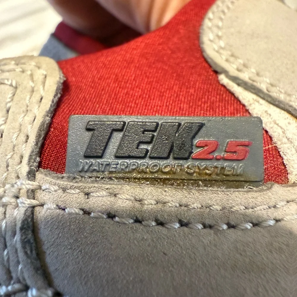 LL Bean Tek 2.5 Dri-Lex Boots Slip On Woman’s Red Grey Slip on Outdoor Hiking8.5